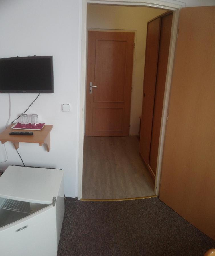 Penzion Měšťanský Dům Svoboda nad Úpou Esterno foto